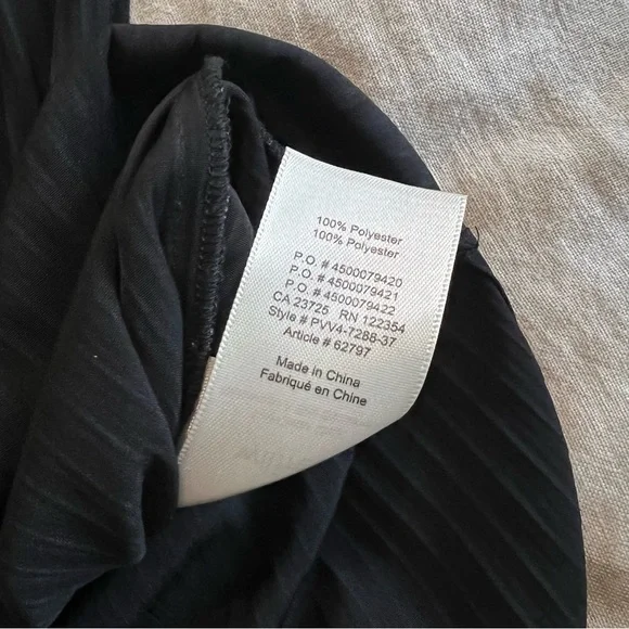 ❌SOLD❌ Aritzia Wilfred Black Celesse Midi Skirt - Picture 3 of 8